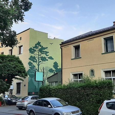 Akacja Pokoje Goscinne Krakov Exteriér fotografie
