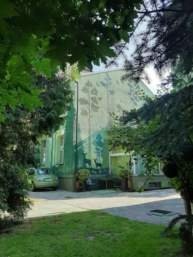 Akacja Pokoje Goscinne Krakov Exteriér fotografie